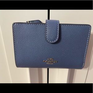 Coach Pacific Blue Medium Corner Zip Wallet